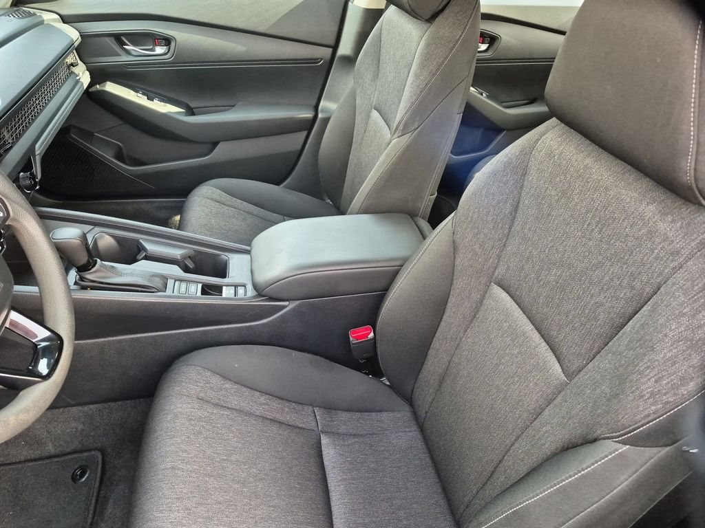 2025 Honda Accord LX - Photo 23