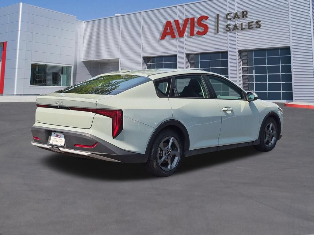 Thumbnail: 2025 Kia K4 - 6