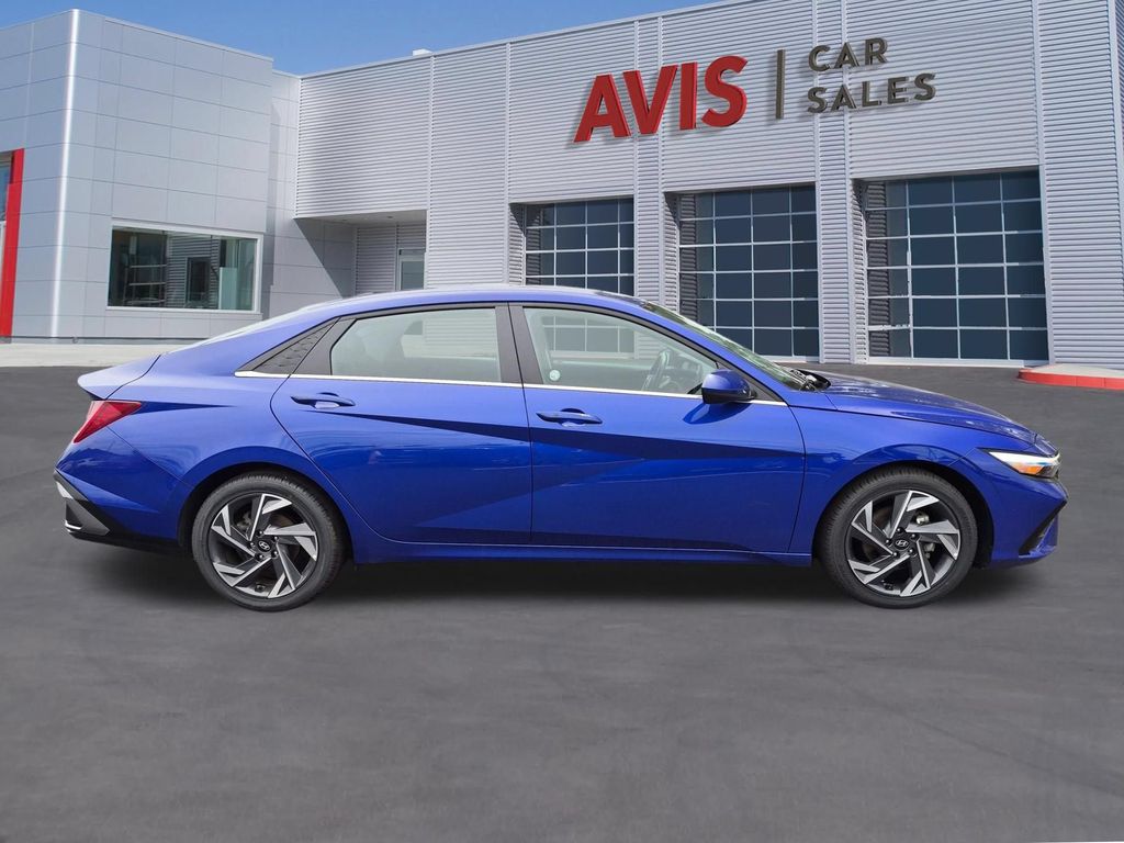 Thumbnail: 2025 Hyundai Elantra - 5
