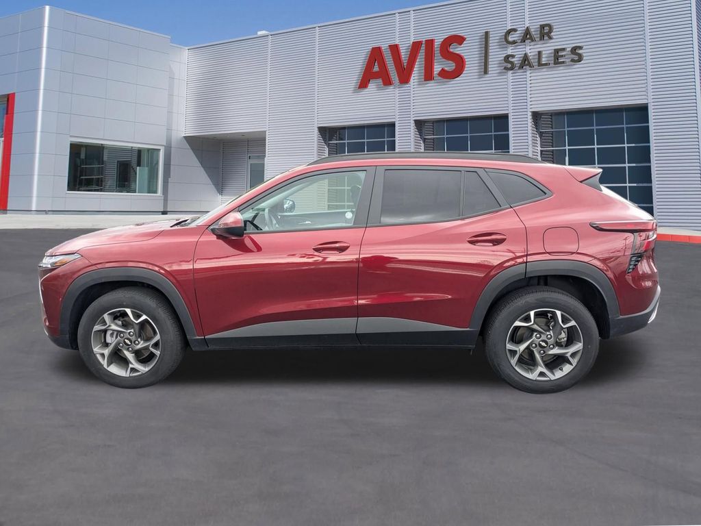 Thumbnail: 2025 Chevrolet Trax - 10