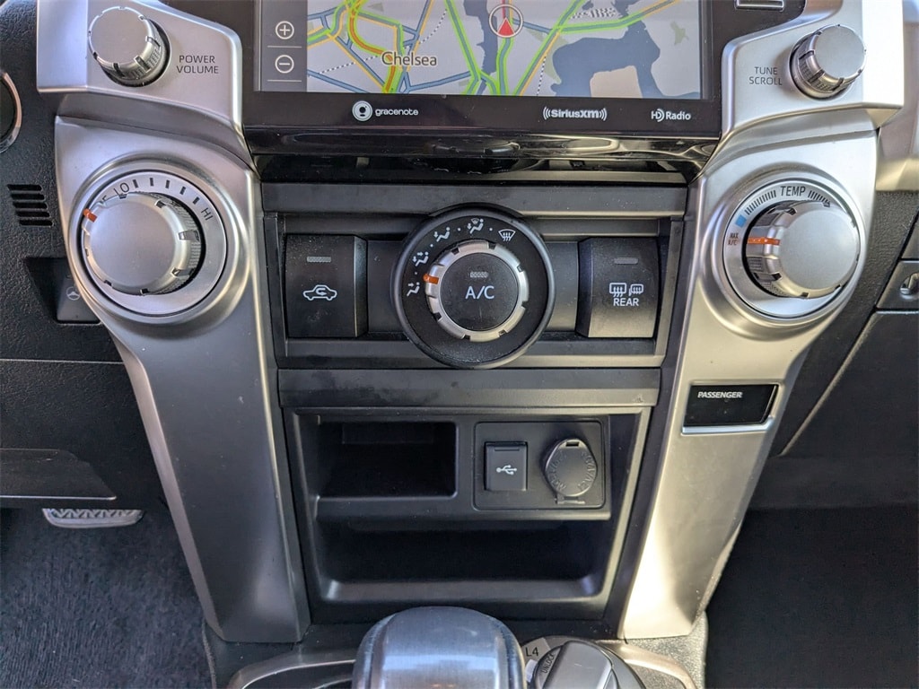 Thumbnail: 2024 Toyota 4Runner - 24