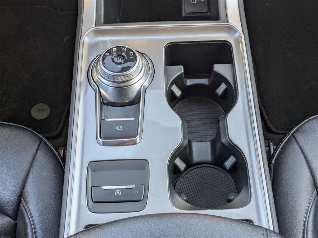 Thumbnail: 2024 Ford Edge - 24