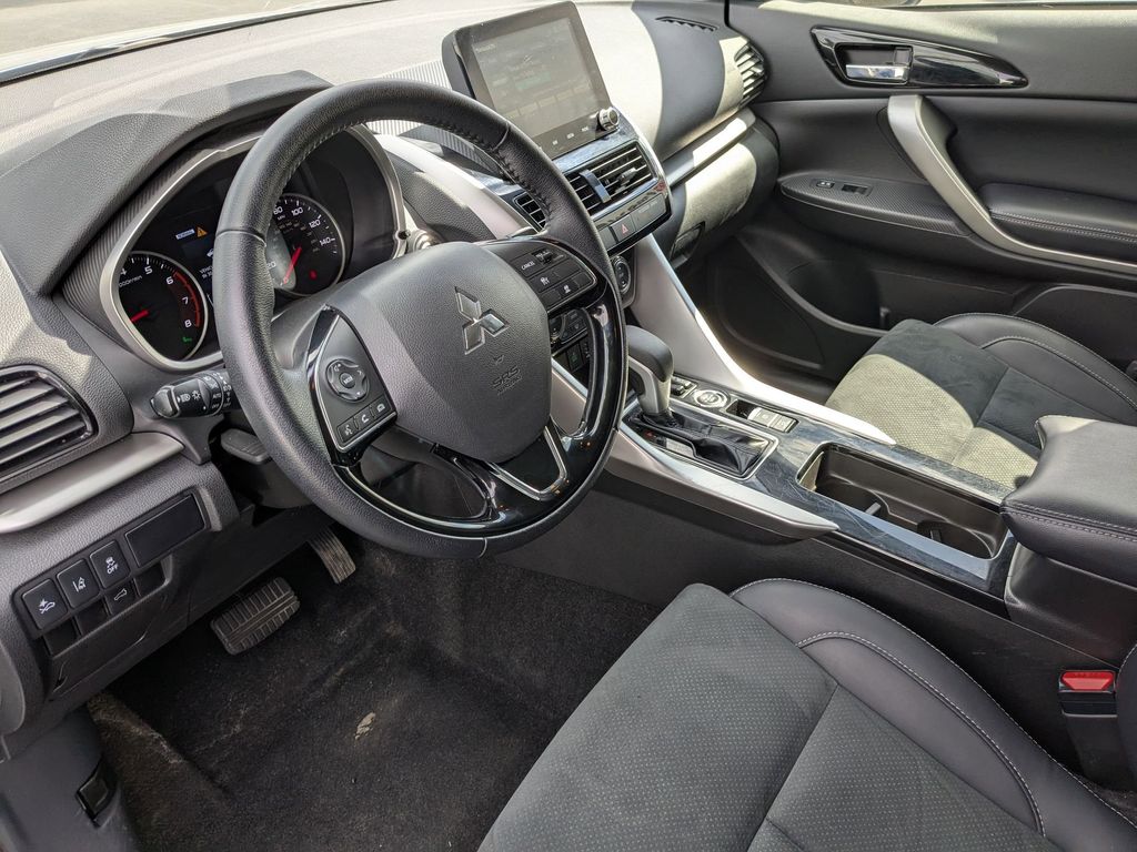 Thumbnail: 2025 Mitsubishi Eclipse Cross - 15