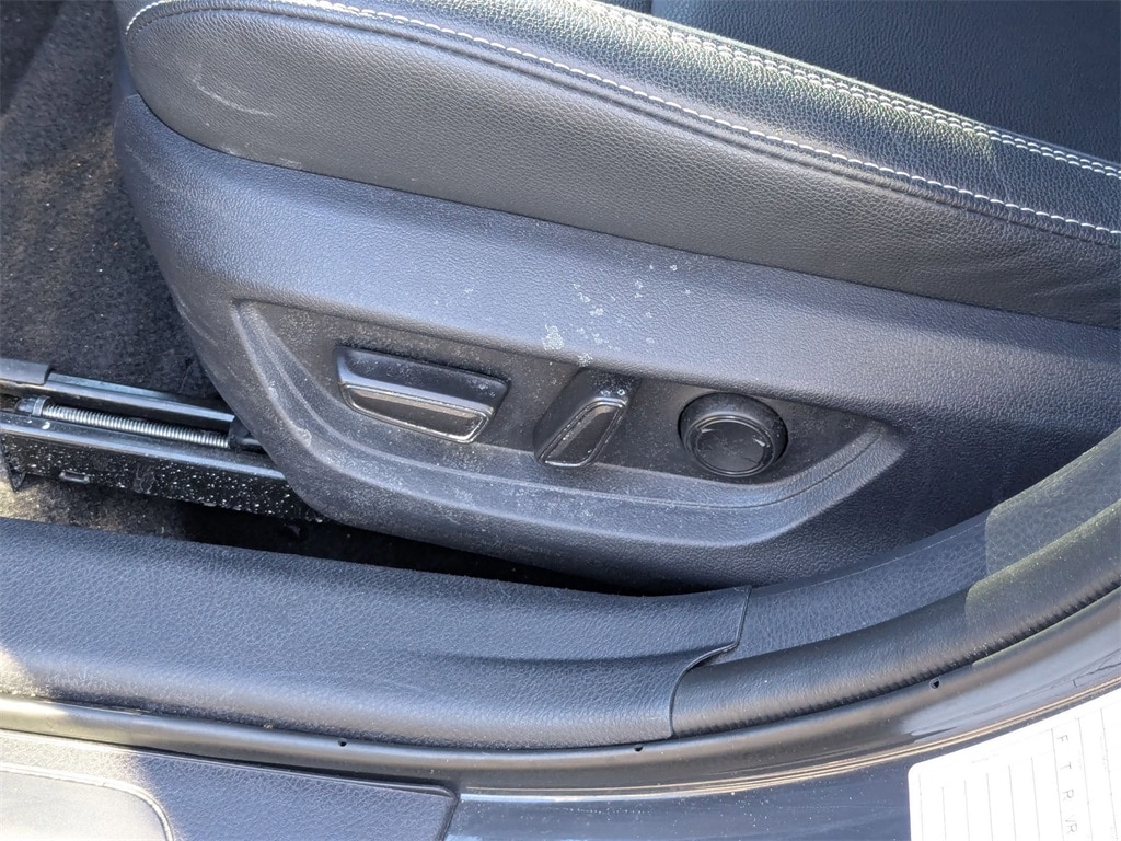 Thumbnail: 2025 Toyota Camry - 16