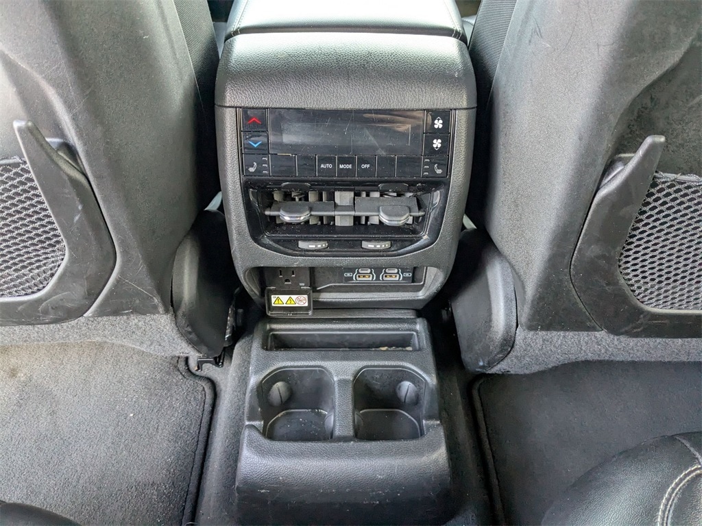 Thumbnail: 2024 Jeep Grand Cherokee L - 29