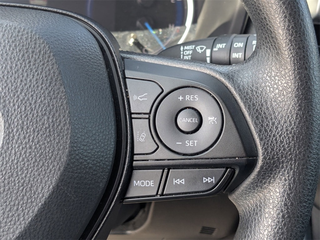 Thumbnail: 2024 Toyota RAV4 - 17