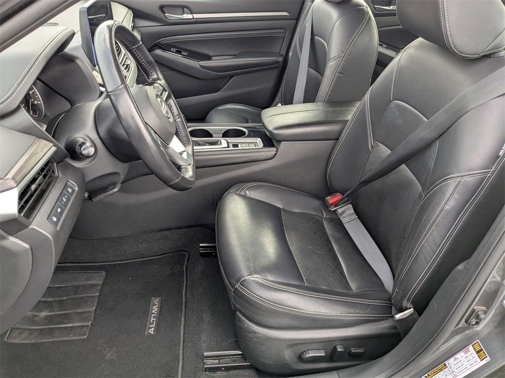 Thumbnail: 2023 Nissan Altima - 21