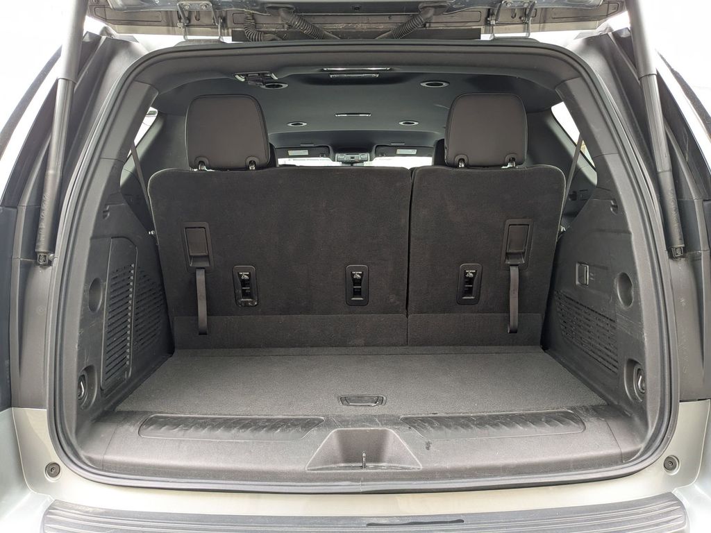 Thumbnail: 2025 Chevrolet Tahoe - 30