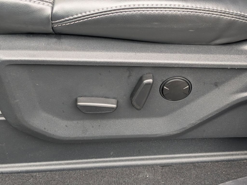 Thumbnail: 2025 Ford Expedition MAX - 14