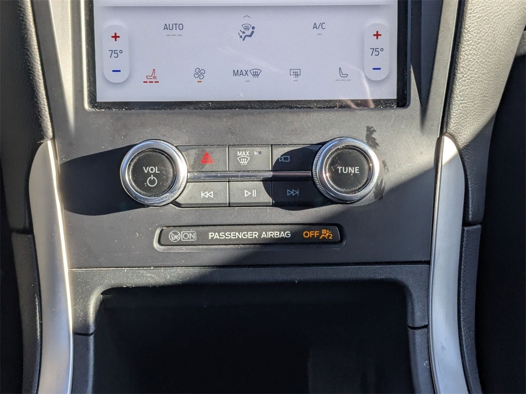 Thumbnail: 2024 Ford Edge - 23