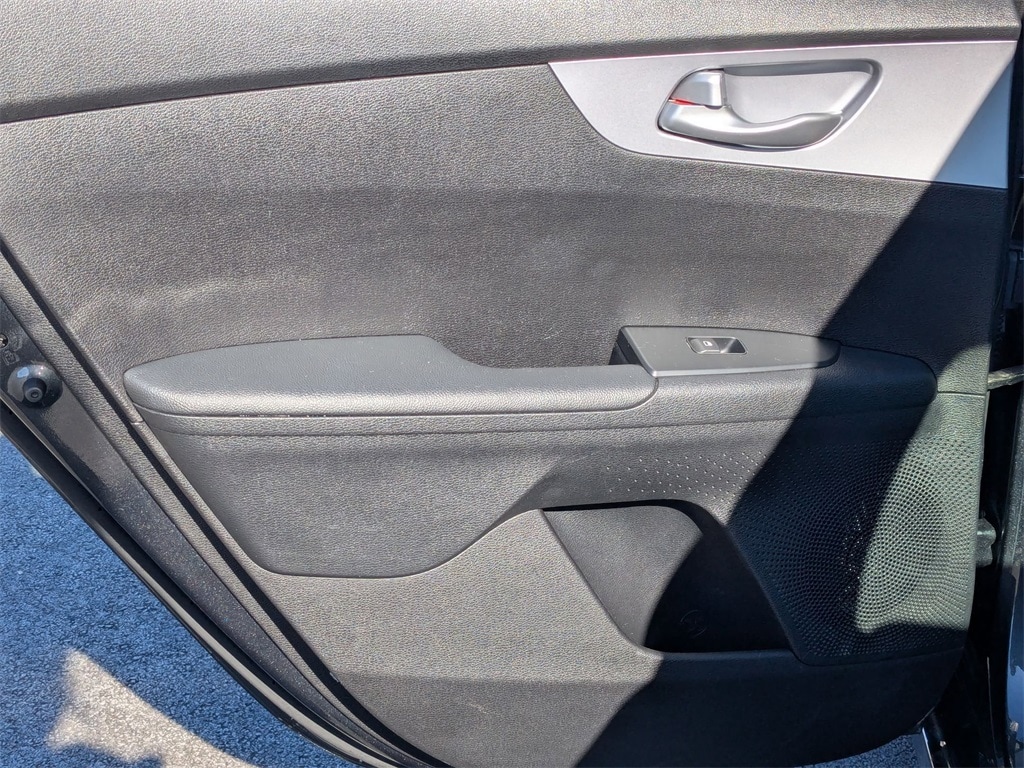 Thumbnail: 2024 Kia Forte - 23