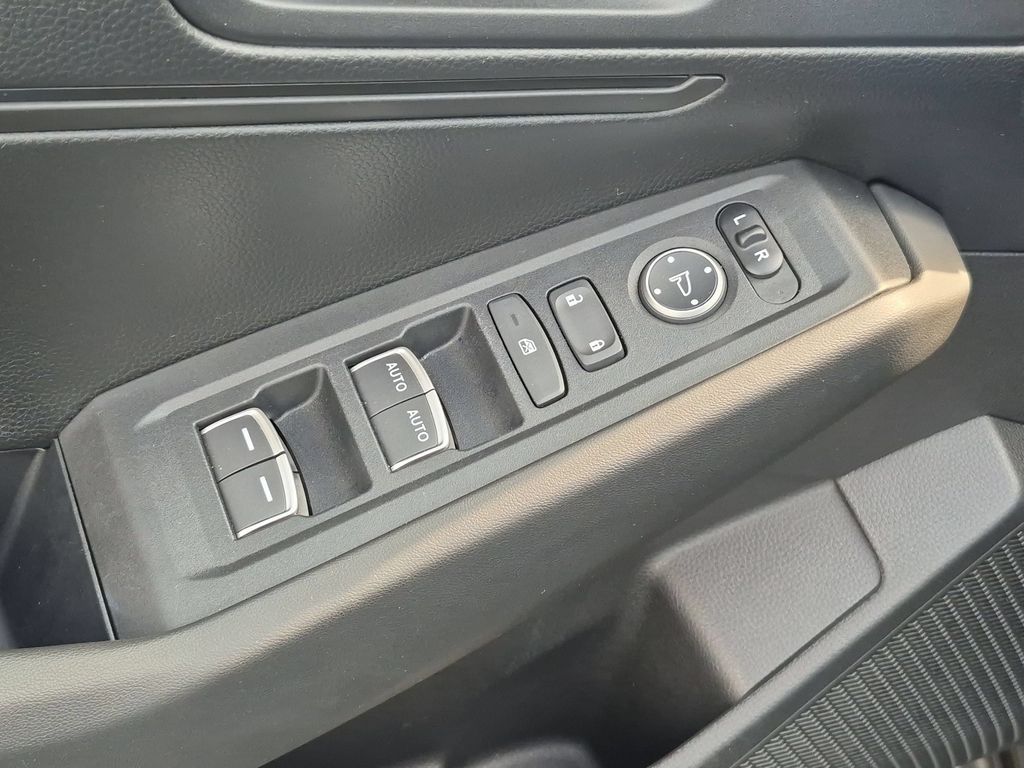 2025 Honda Accord LX - Photo 12