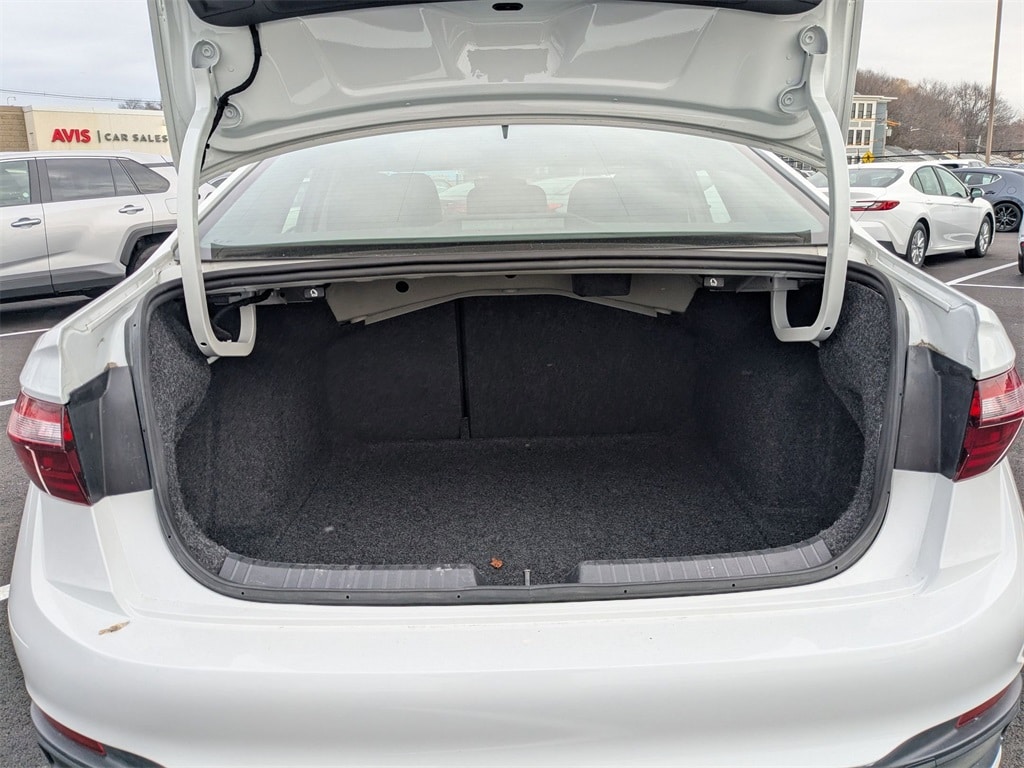 Thumbnail: 2024 Volkswagen Jetta - 31