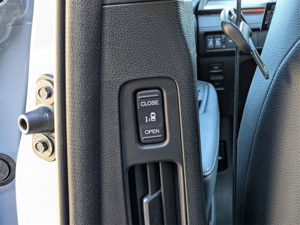 Thumbnail: 2025 Honda Odyssey - 27