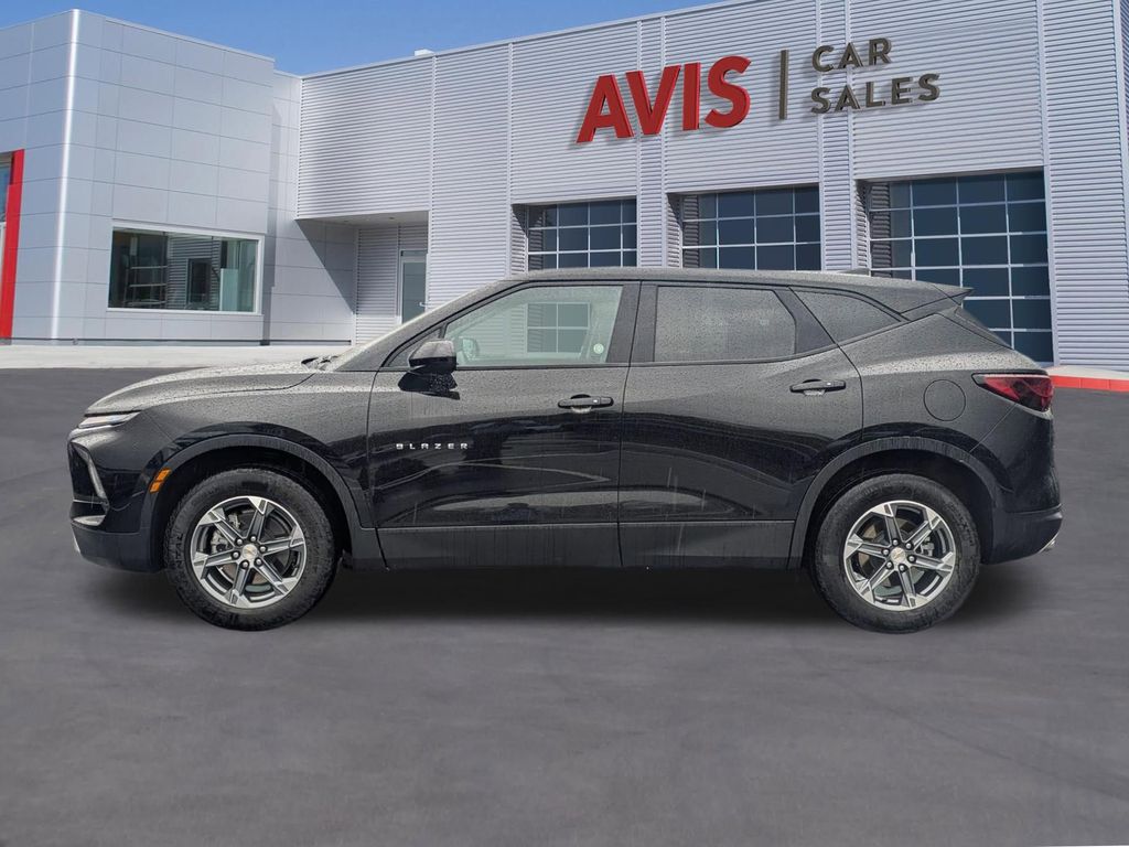 Thumbnail: 2025 Chevrolet Blazer - 2