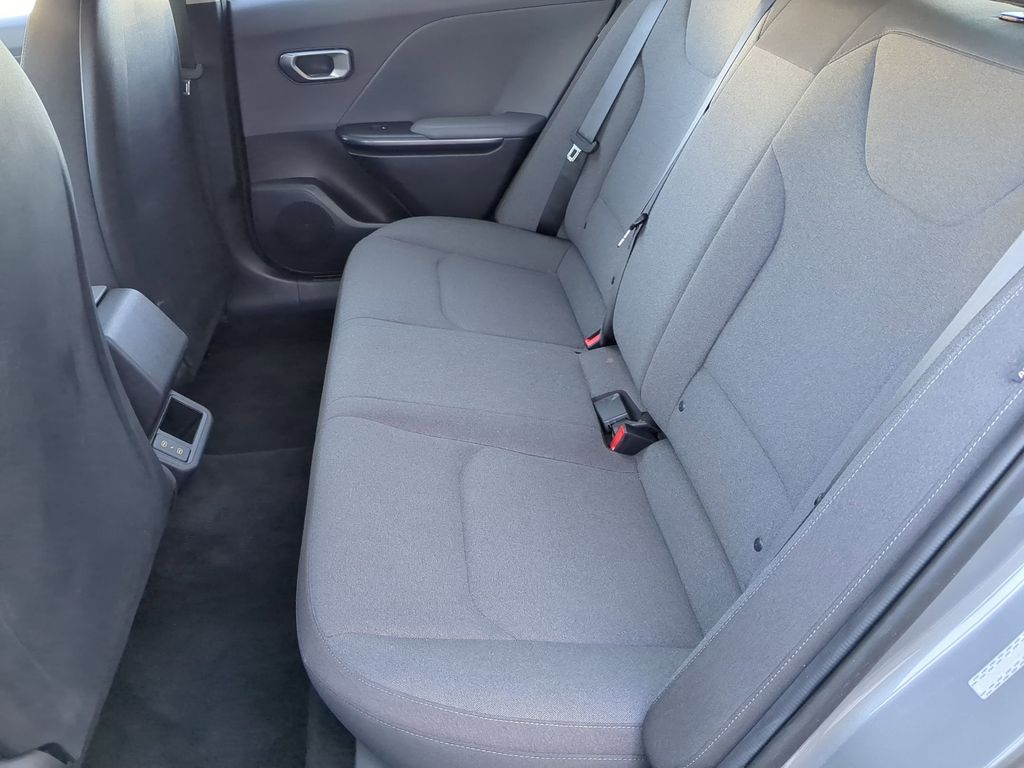 Thumbnail: 2025 Kia K4 - 26