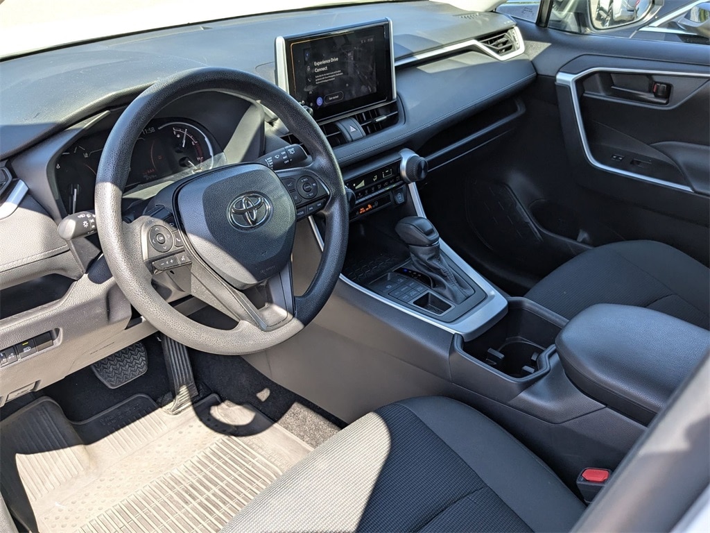 Thumbnail: 2024 Toyota RAV4 - 16