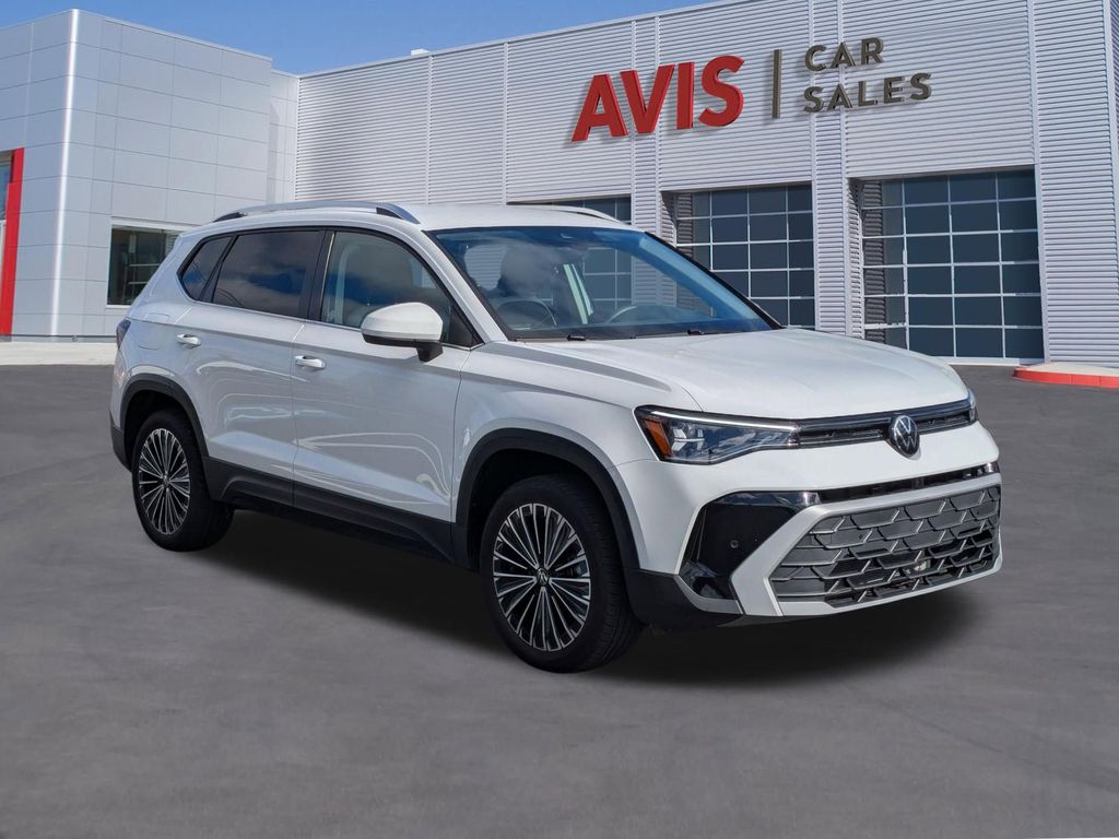 Thumbnail: 2025 Volkswagen Taos - 3