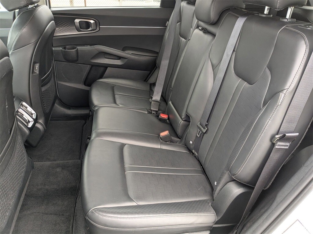 Thumbnail: 2024 Kia Sorento - 32