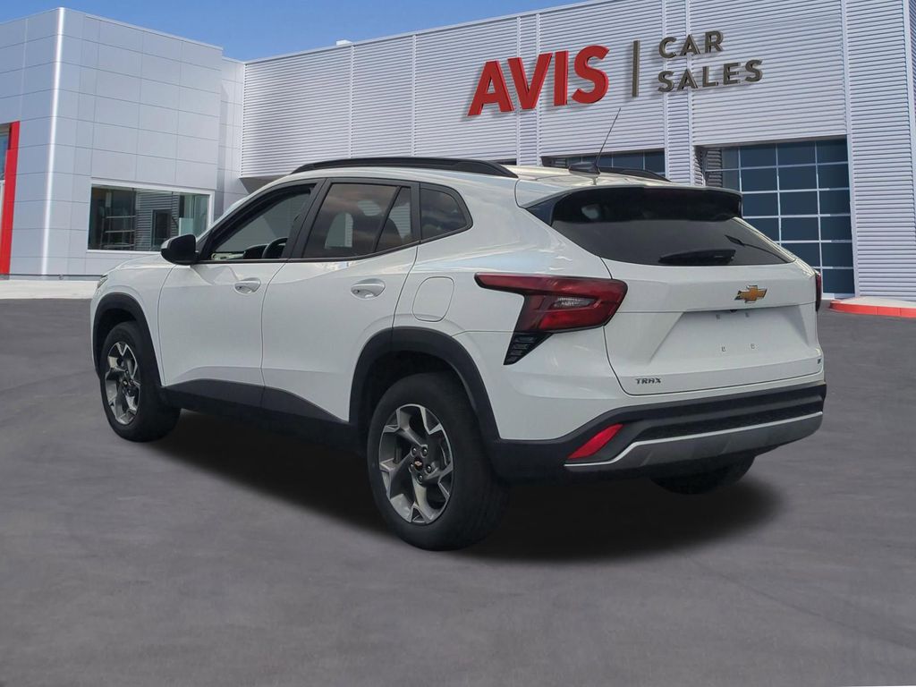Thumbnail: 2025 Chevrolet Trax - 10