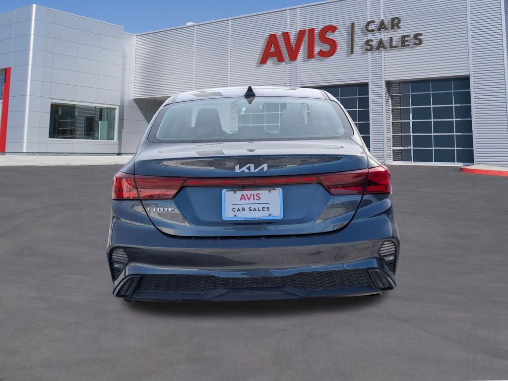 Thumbnail: 2024 Kia Forte - 5