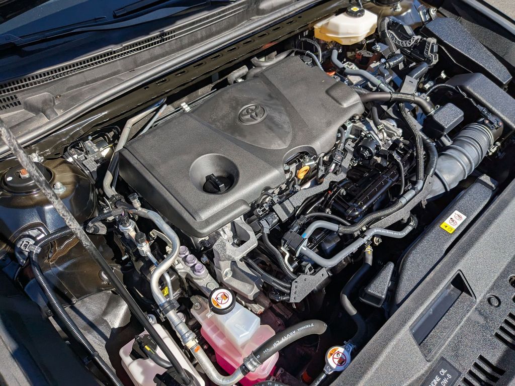 Thumbnail: 2025 Toyota Camry - 32