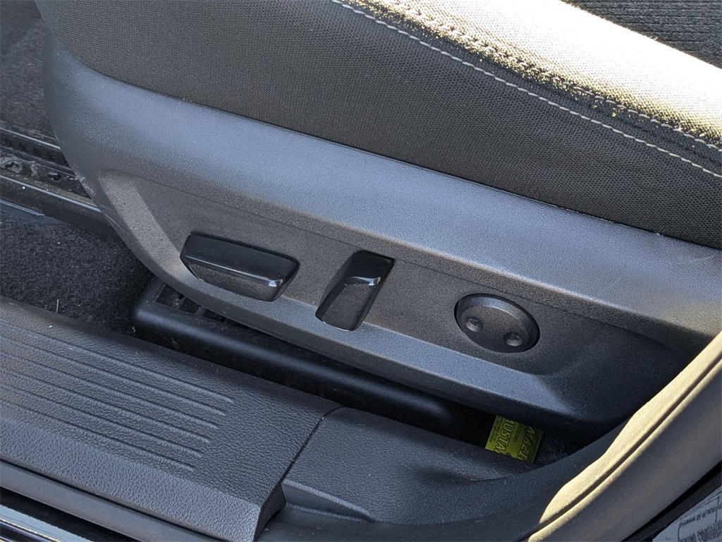 Thumbnail: 2024 Nissan Rogue - 16