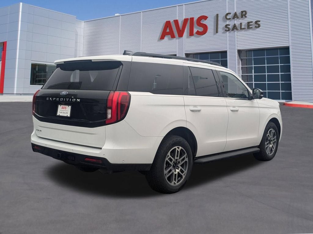 Thumbnail: 2025 Ford Expedition - 6