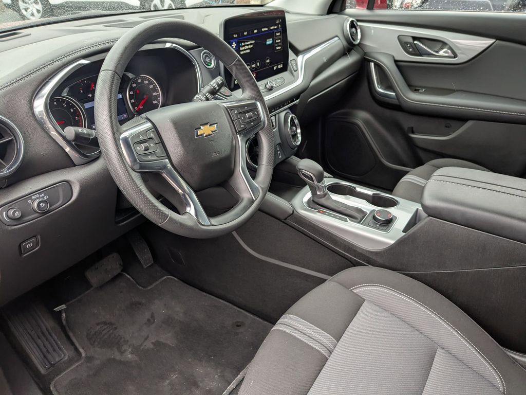 Thumbnail: 2025 Chevrolet Blazer - 15