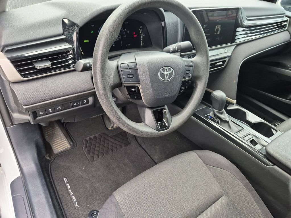 Thumbnail: 2025 Toyota Camry - 15