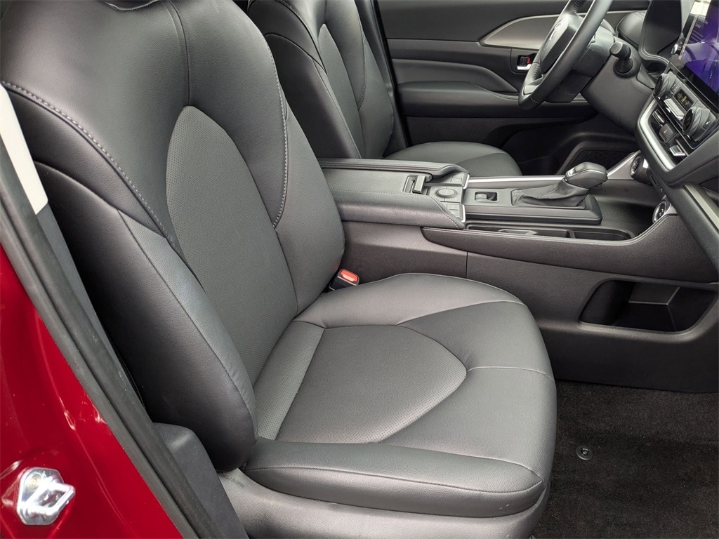 Thumbnail: 2025 Toyota Grand Highlander - 38