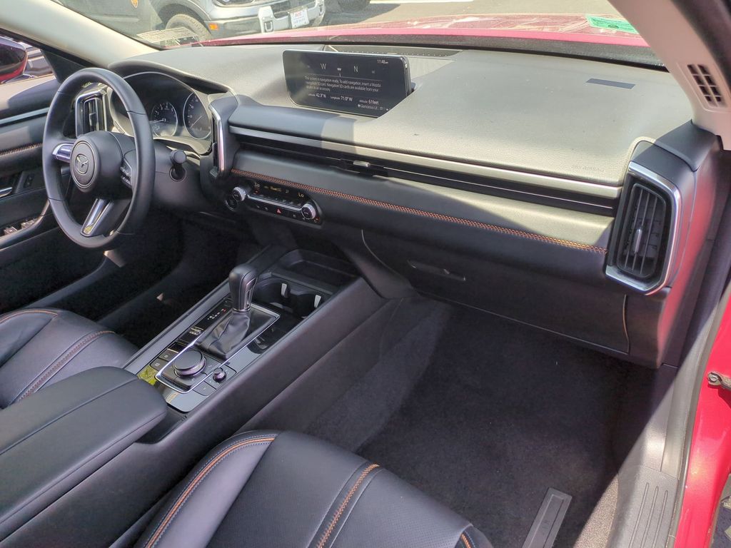 Thumbnail: 2025 Mazda CX-50 - 26