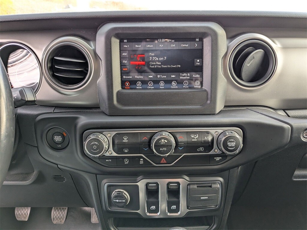 Thumbnail: 2021 Jeep Wrangler - 20