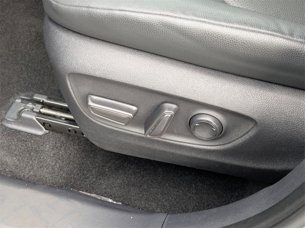 Thumbnail: 2025 Toyota Grand Highlander - 19