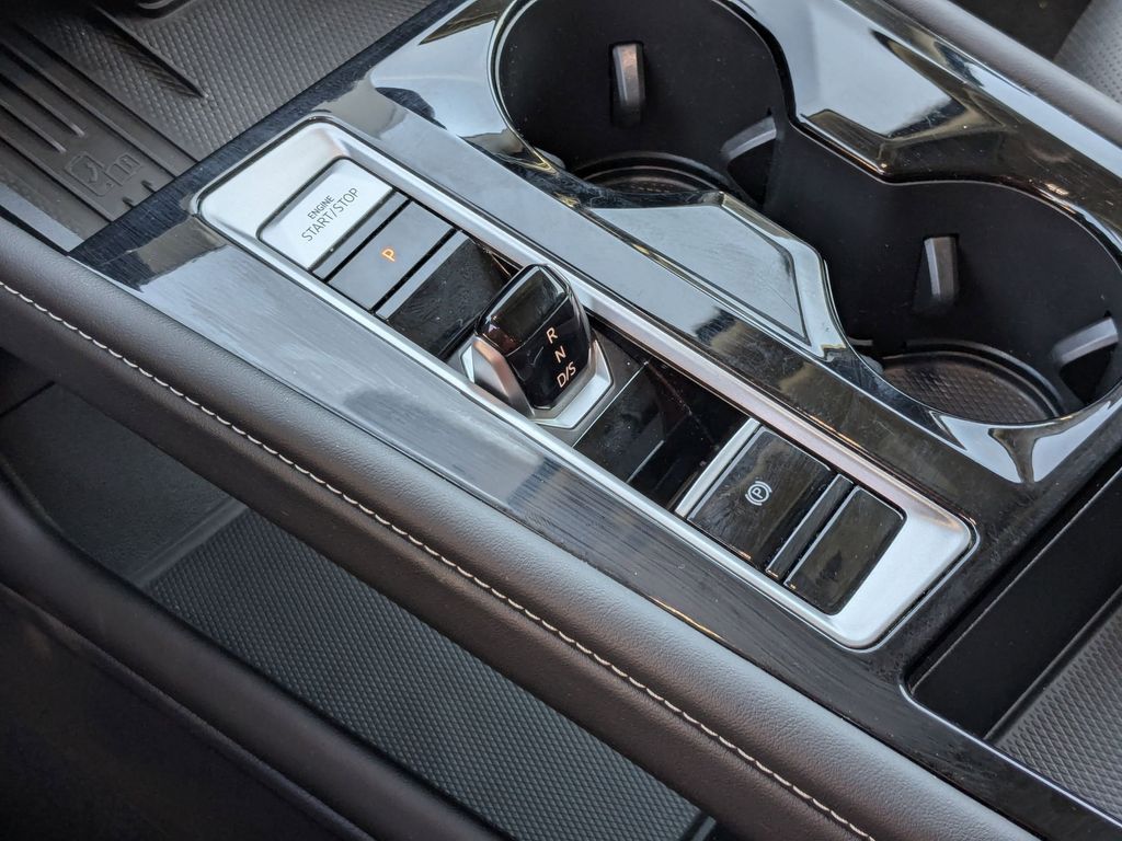 Thumbnail: 2025 Volkswagen Atlas - 23