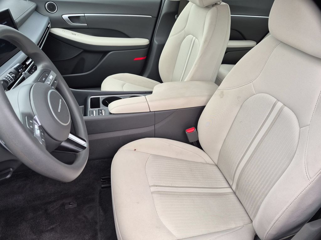 2025 Hyundai Sonata SEL - Photo 24