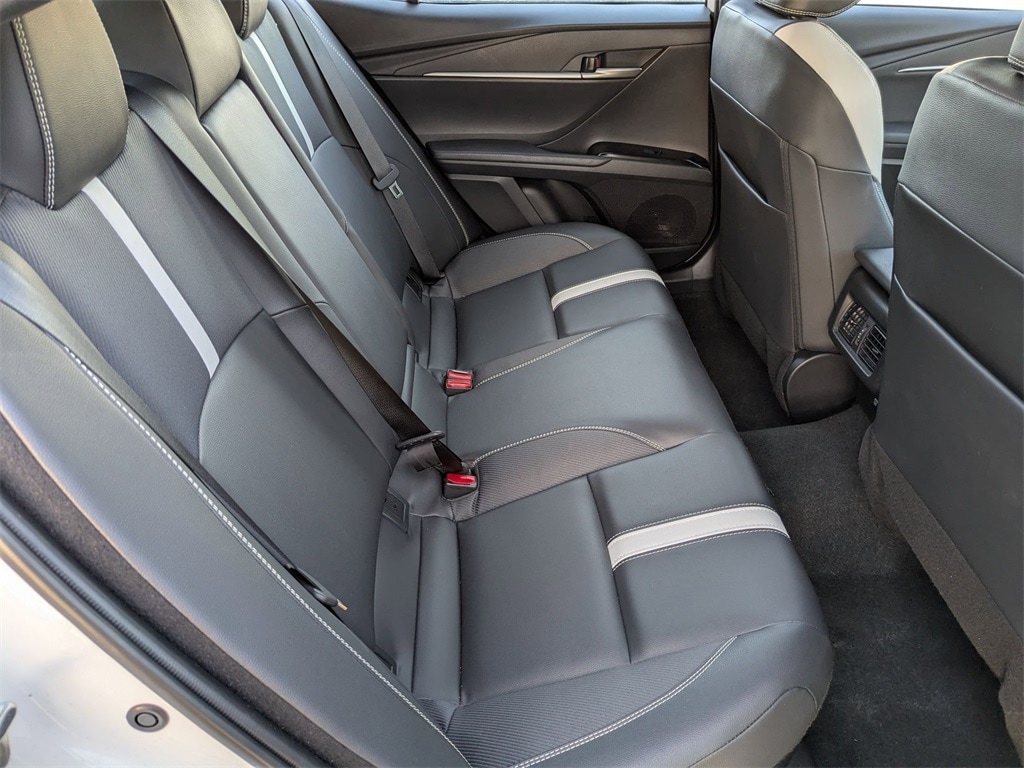 Thumbnail: 2025 Toyota Camry - 34