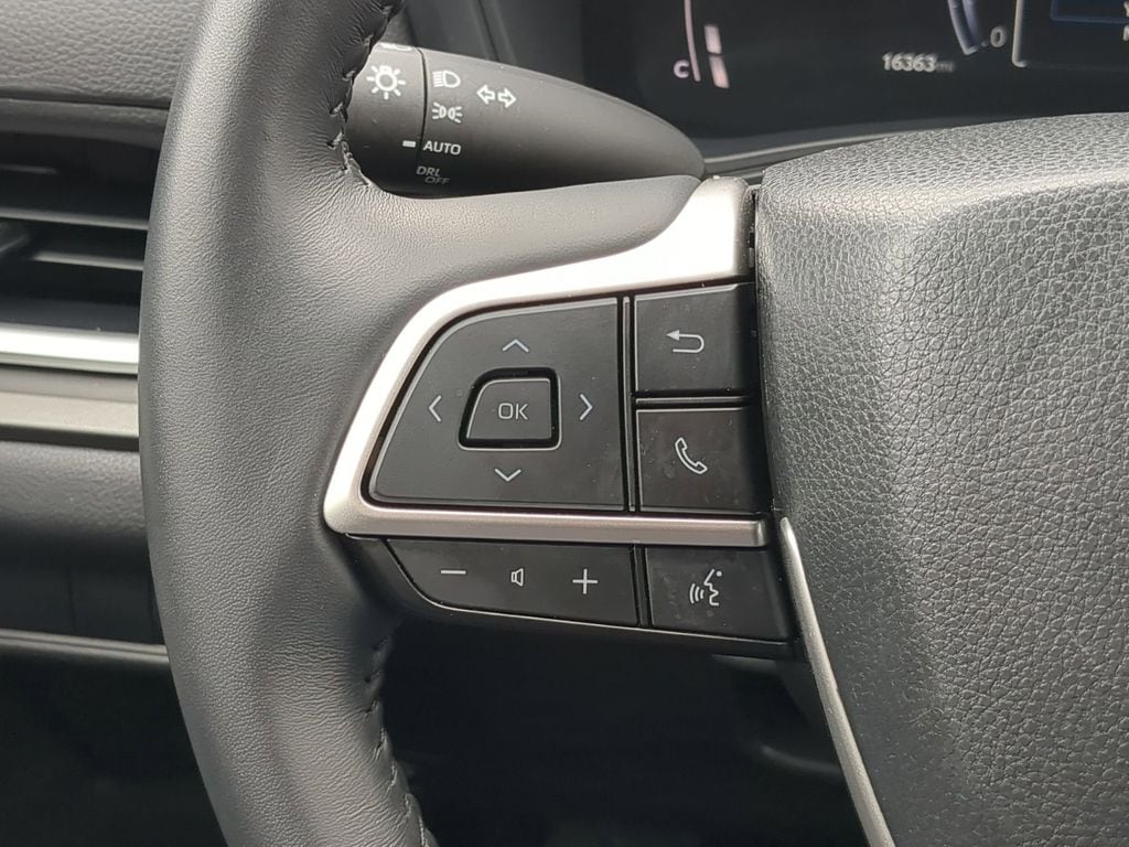 Thumbnail: 2025 Toyota Grand Highlander - 21