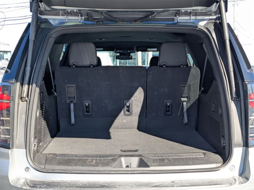 Thumbnail: 2025 Chevrolet Suburban - 36