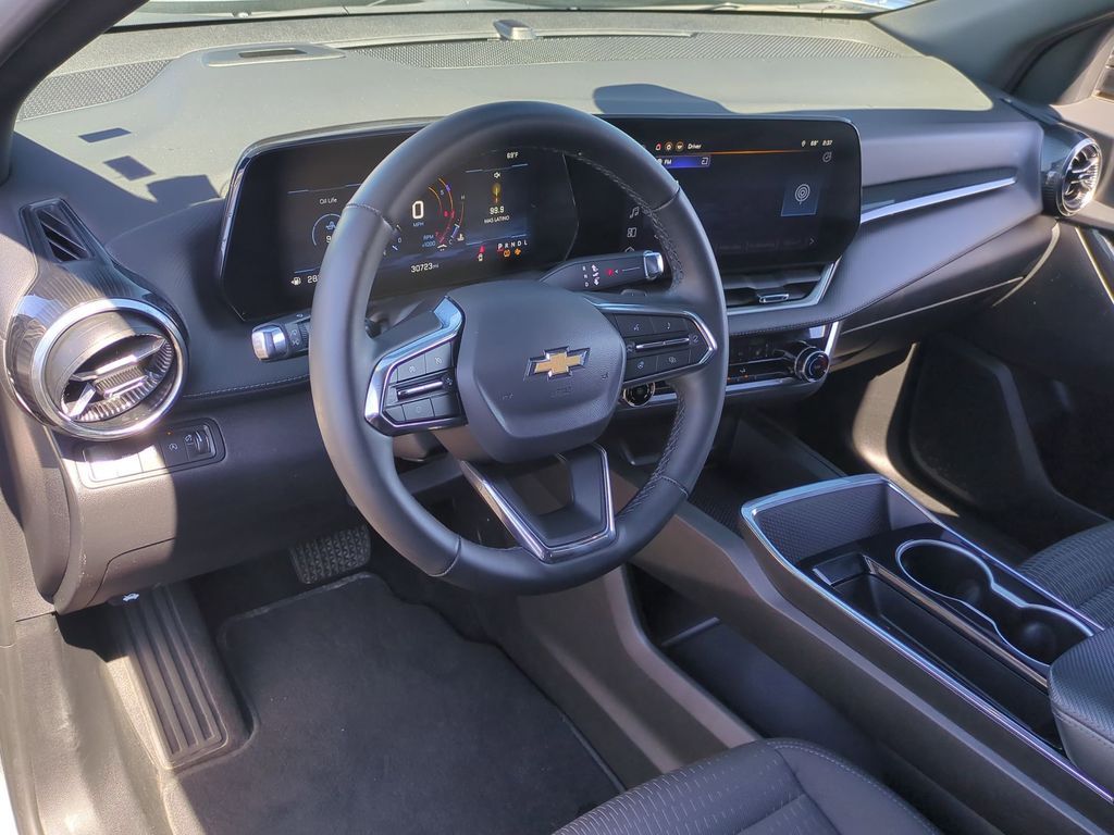 Thumbnail: 2025 Chevrolet Equinox - 13