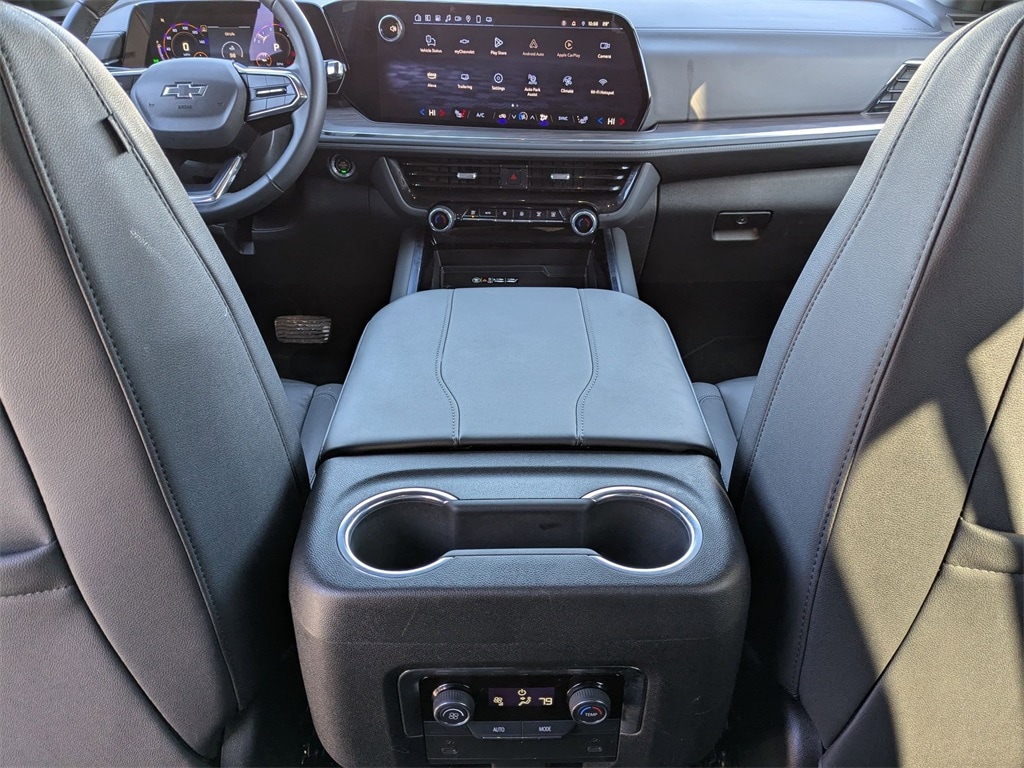 Thumbnail: 2025 Chevrolet Suburban - 33