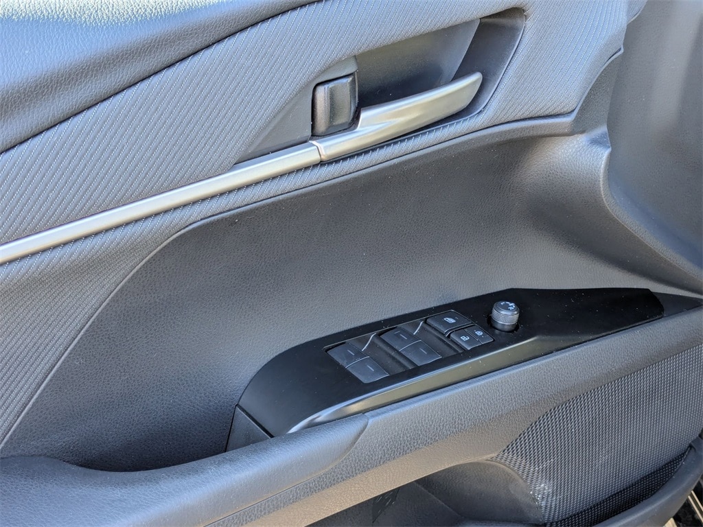 Thumbnail: 2025 Toyota Camry - 14