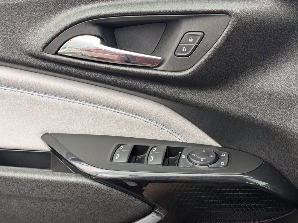 Thumbnail: 2025 Chevrolet Trax - 13