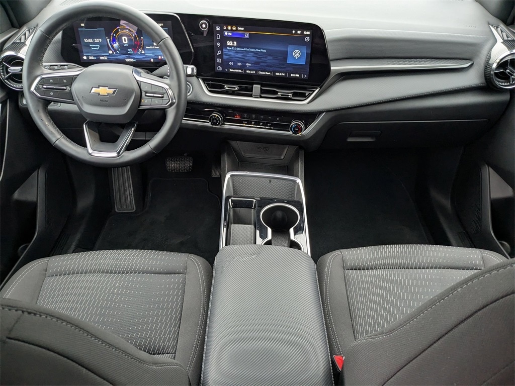 Thumbnail: 2025 Chevrolet Equinox - 32