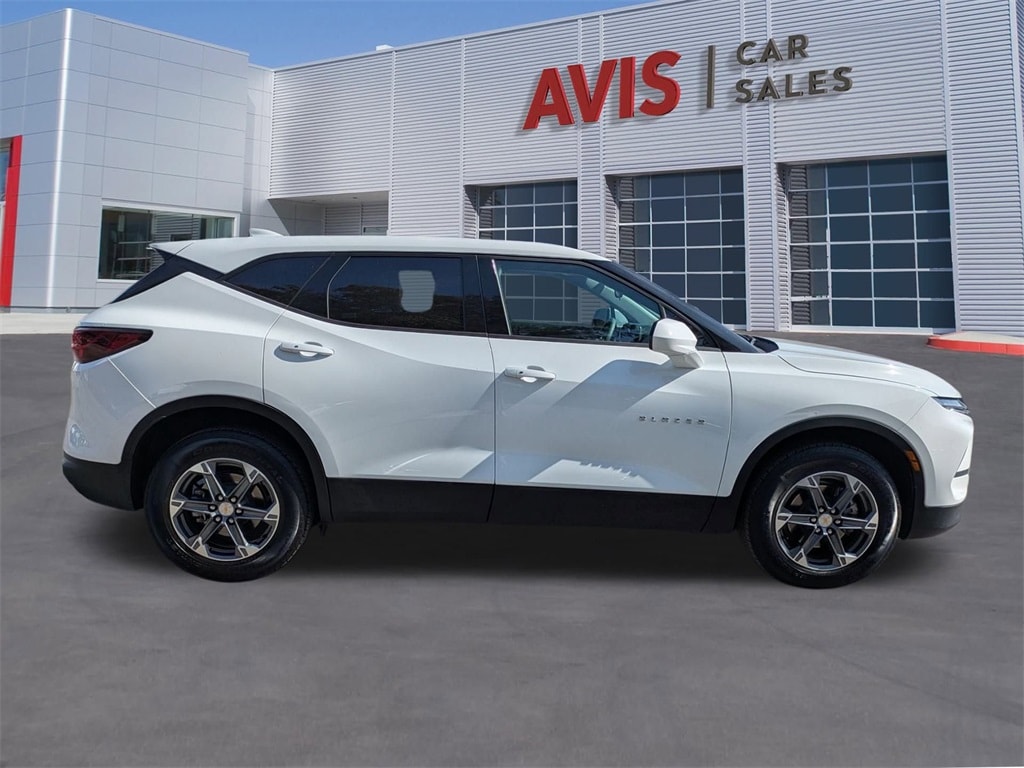 Thumbnail: 2025 Chevrolet Blazer - 5