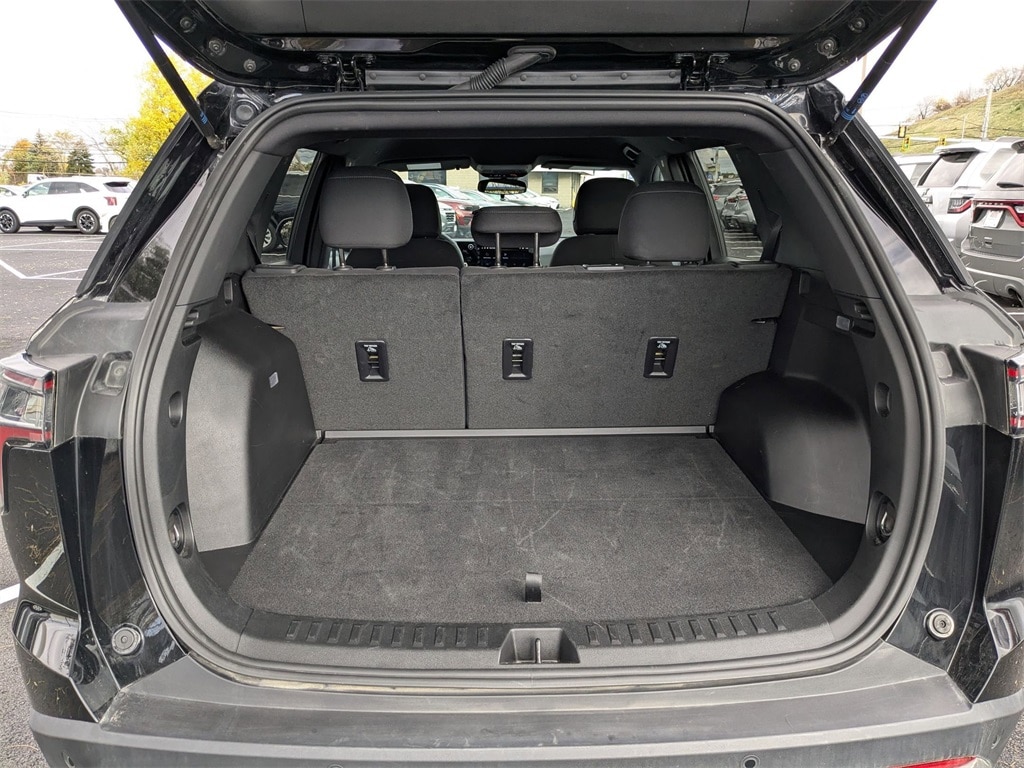 Thumbnail: 2025 Chevrolet Equinox - 32