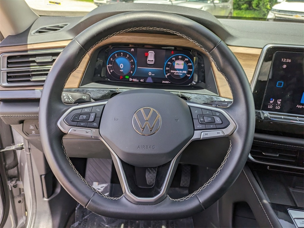 Thumbnail: 2024 Volkswagen Atlas - 22