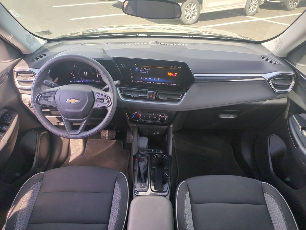 Thumbnail: 2025 Chevrolet TrailBlazer - 21