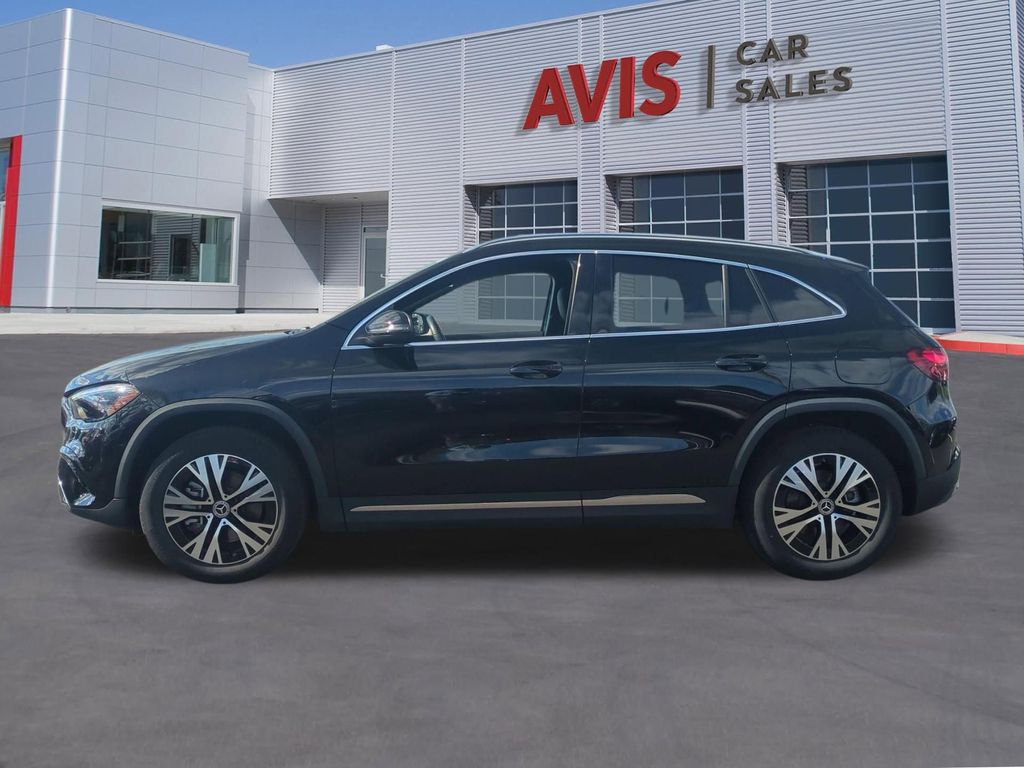 Thumbnail: 2025 Mercedes-Benz GLA - 9