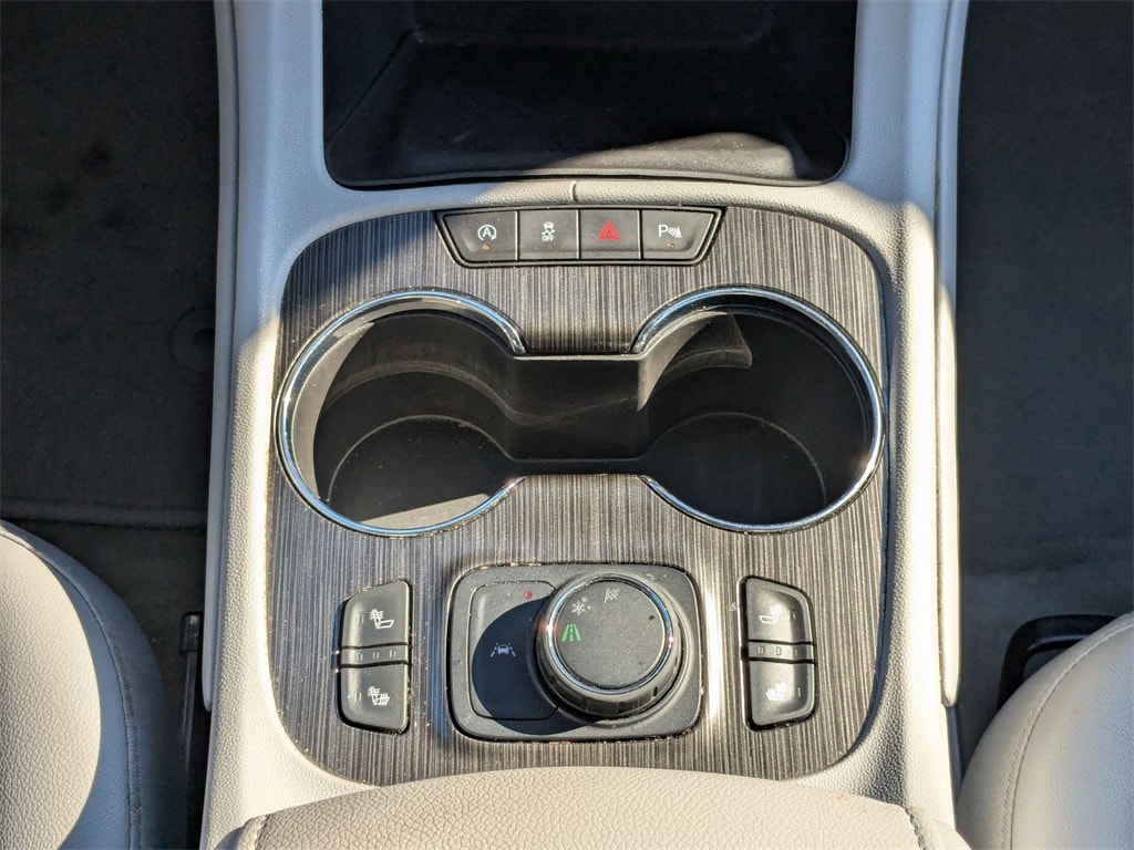 Thumbnail: 2023 GMC Acadia - 26